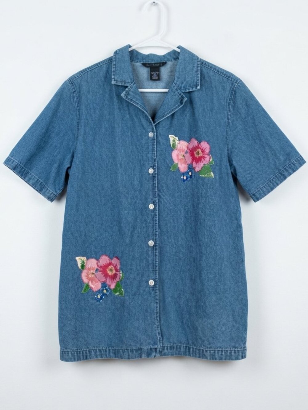 Women's Short-Sleeve Denim Button-Down Shirt